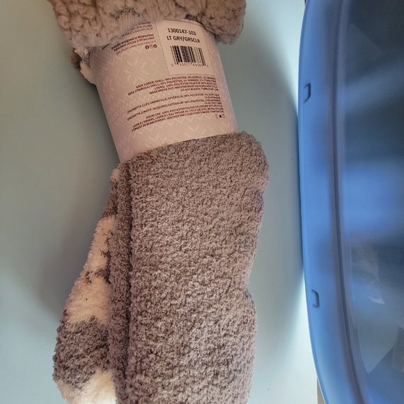 Muk Luks Women's Cabin Socks, 2 Pairs - Picture 2 of 2